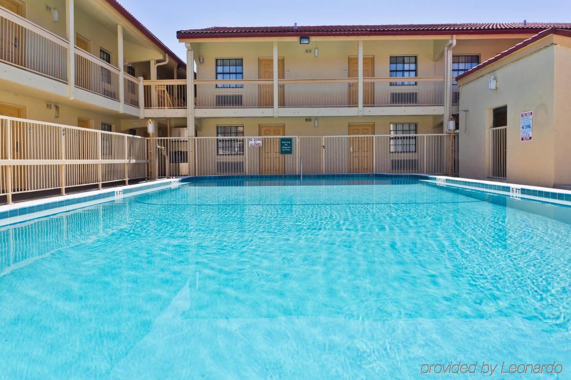 Baymont By Wyndham Jacksonville Orange Park Exteriör bild